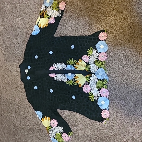 Woman's Overcoat - Picture 1 of 4